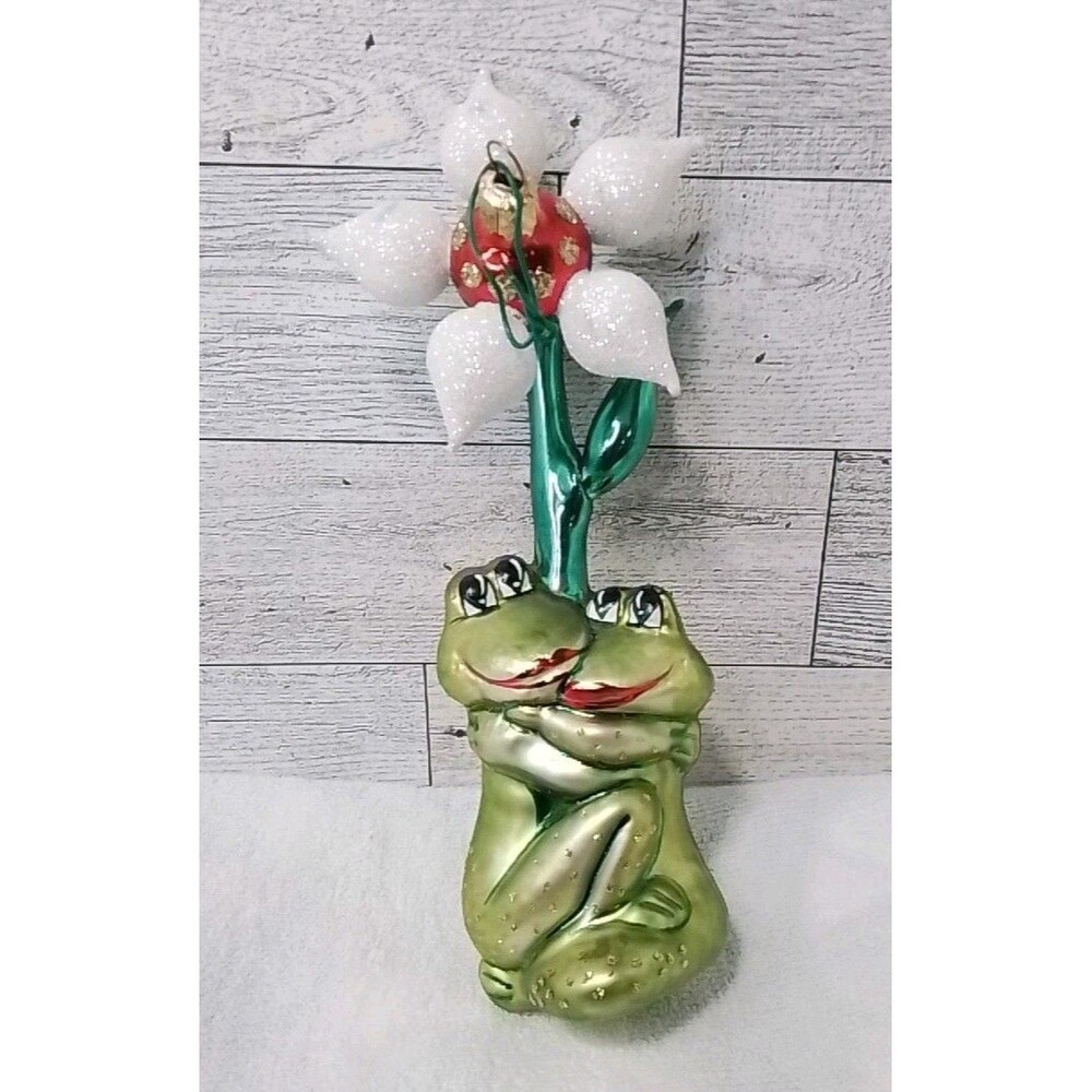 Bombay Frog Toad Embracing Flower Christmas Ornament